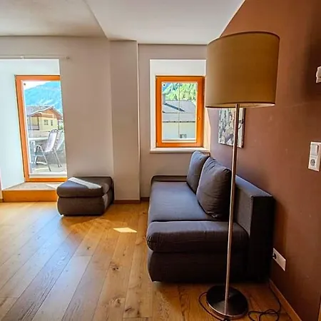 Apartment Post *